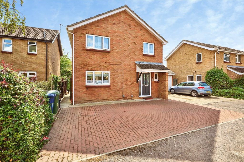 Property photo 2 of 21 Picture No. 12
