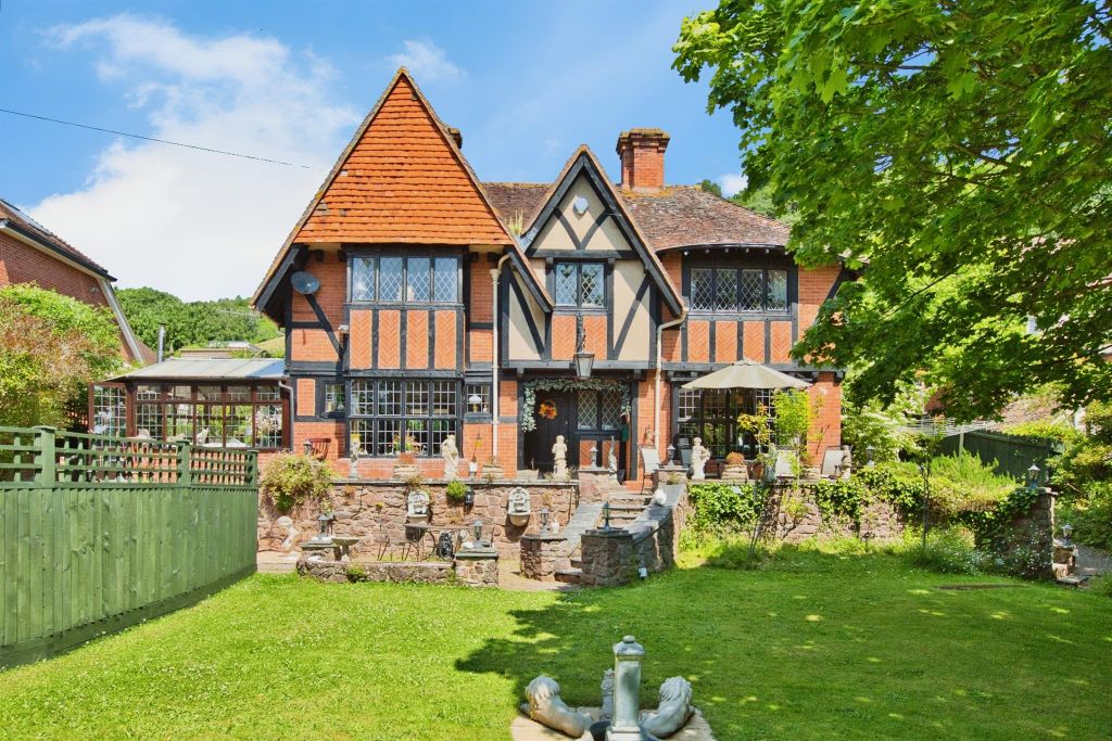 Property photo 1 of 16
