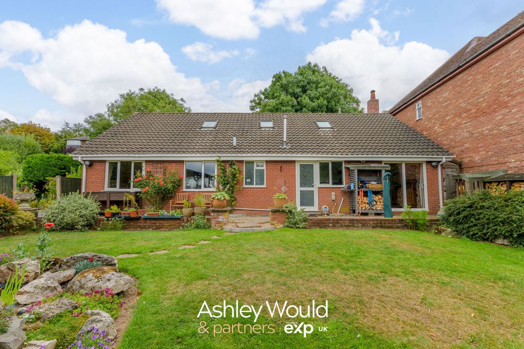 Property photo 1 of 30