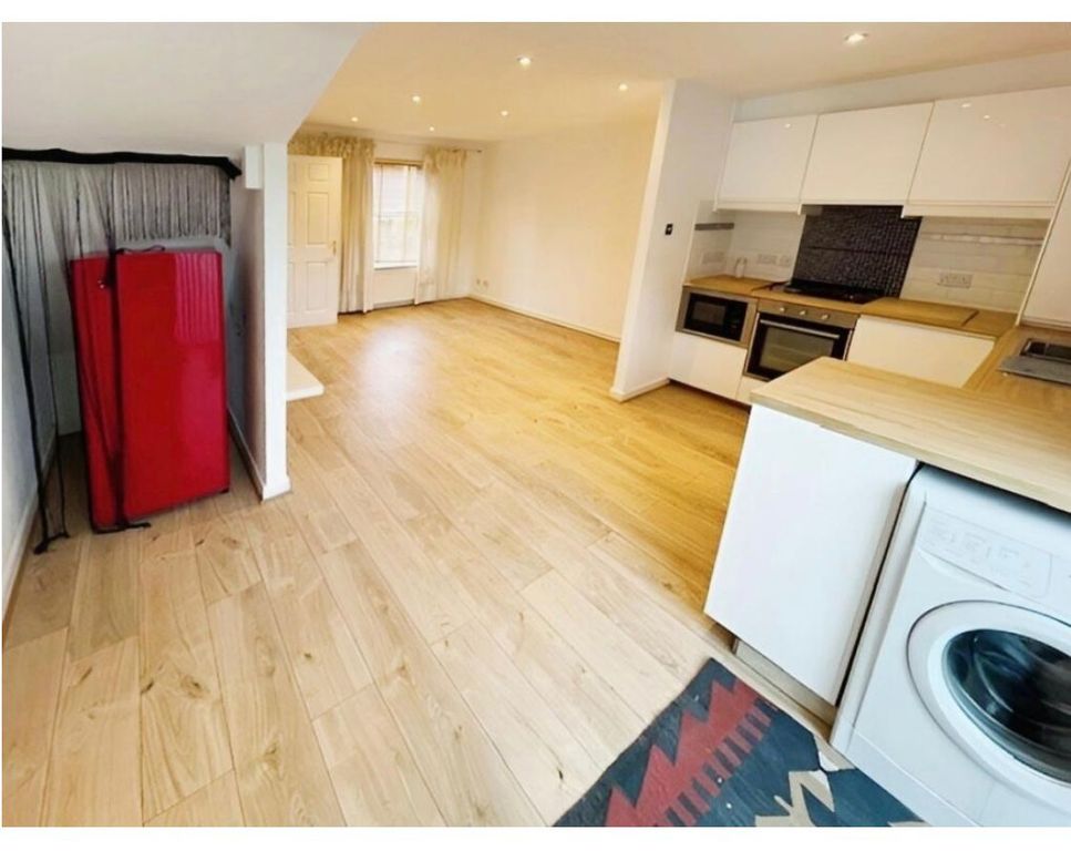 Property photo 1 of 15 Photo 0