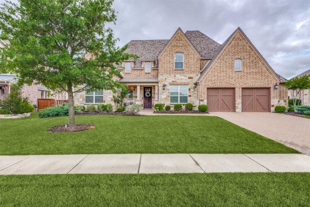 Property photo 1 of 31