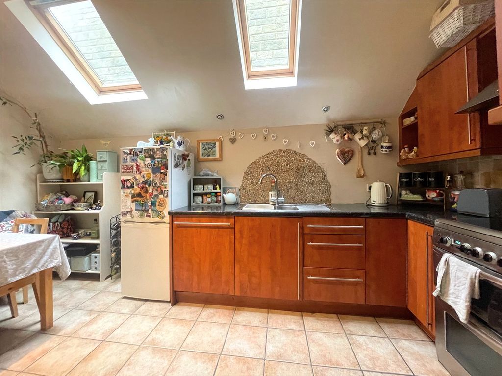 Property photo 3 of 12 Picture No. 06