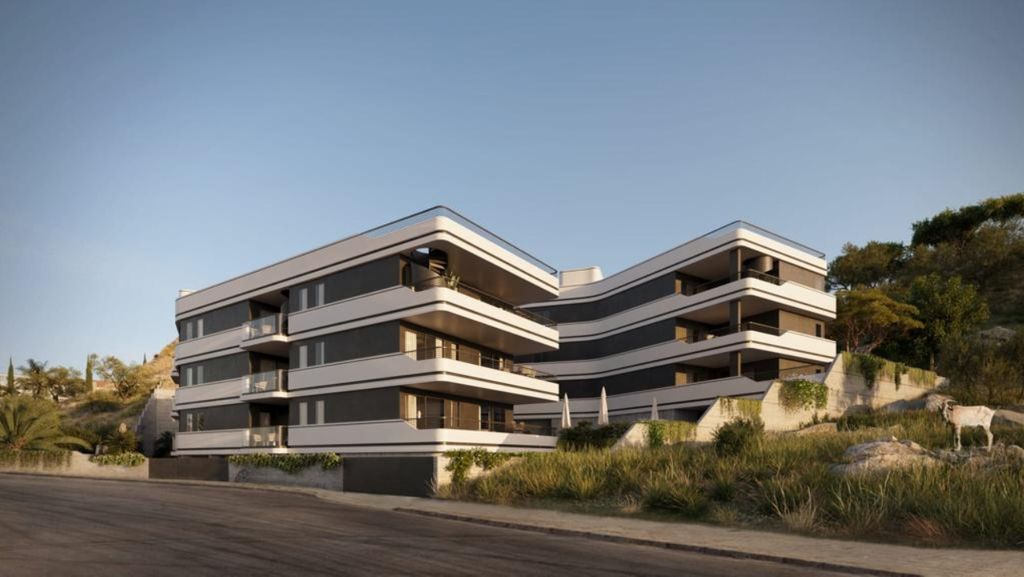 Property photo 3 of 12