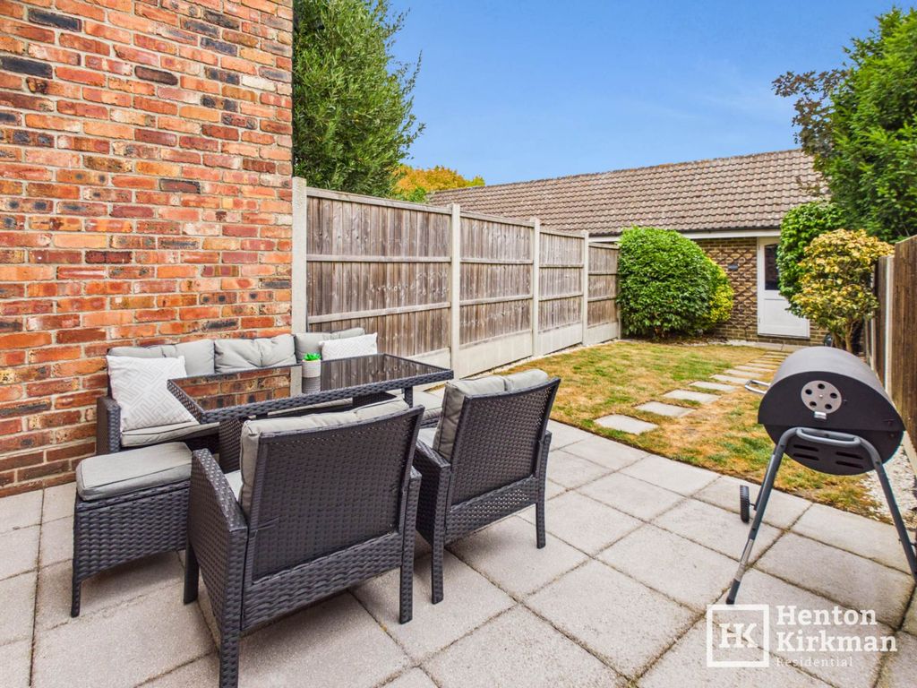 Property photo 2 of 19
