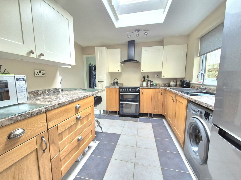 Property photo 3 of 17 Picture No. 24