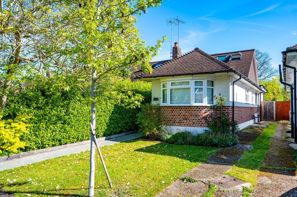 Property photo 2 of 17