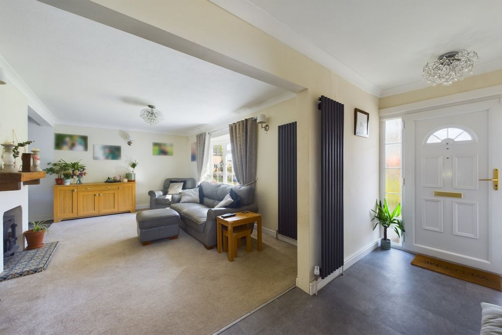 Property photo 2 of 24