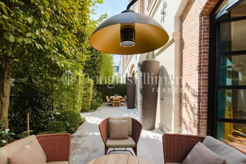 Property photo 1 of 15 Paris 7th Grenelle / Invalides