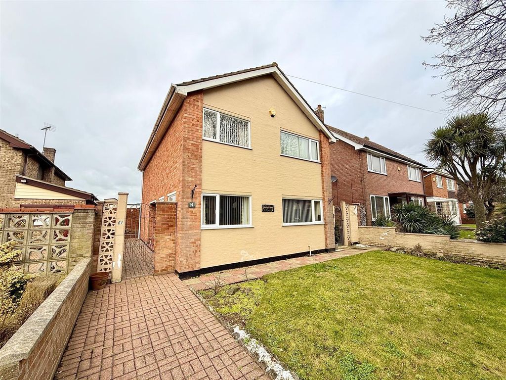 Property photo 1 of 17 Front View