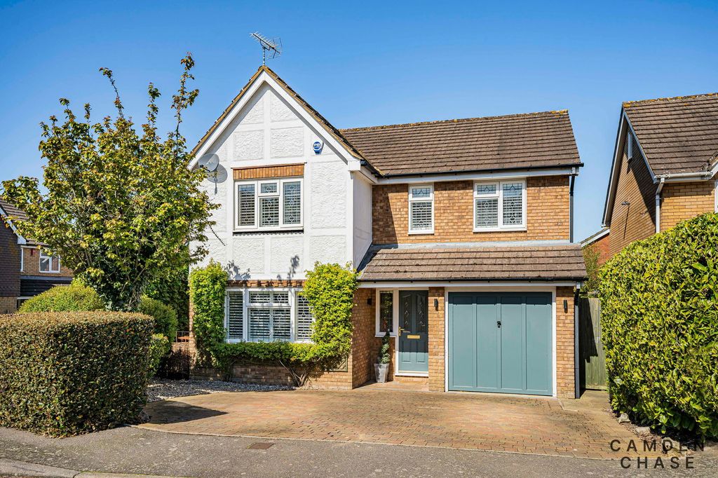 Property photo 1 of 36
