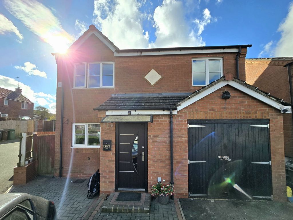 Property photo 1 of 44