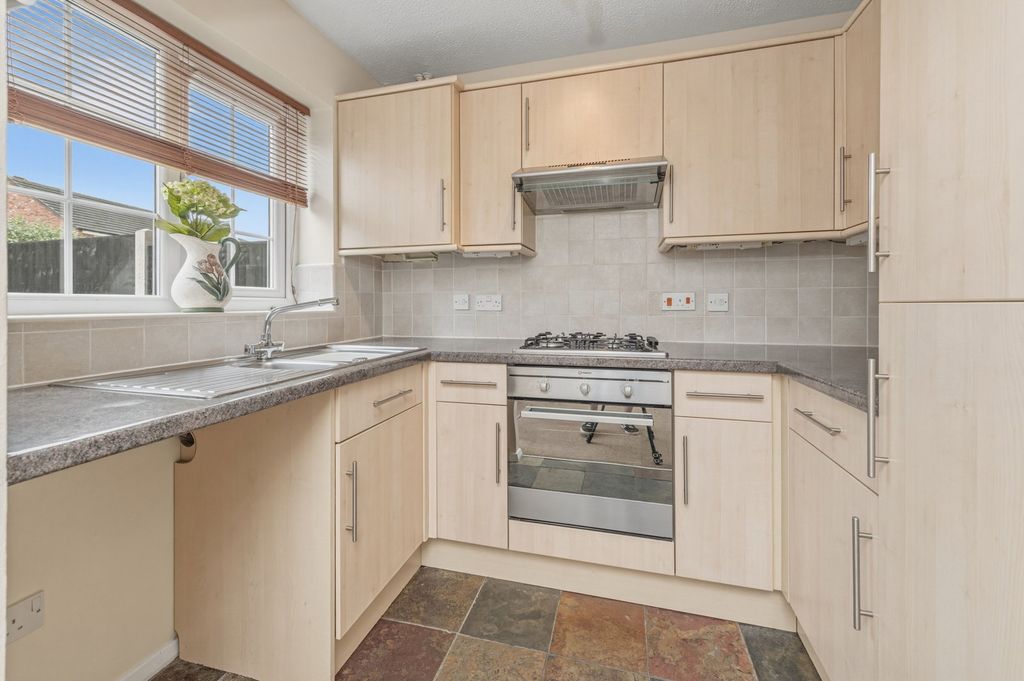 Property photo 3 of 13
