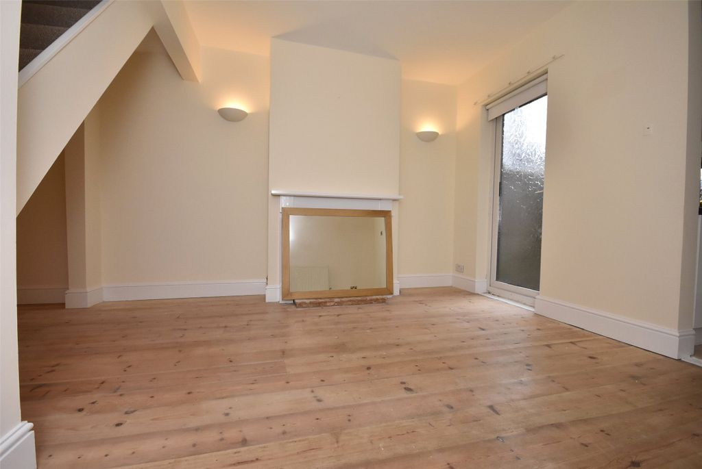 Property photo 2 of 8 Picture 2