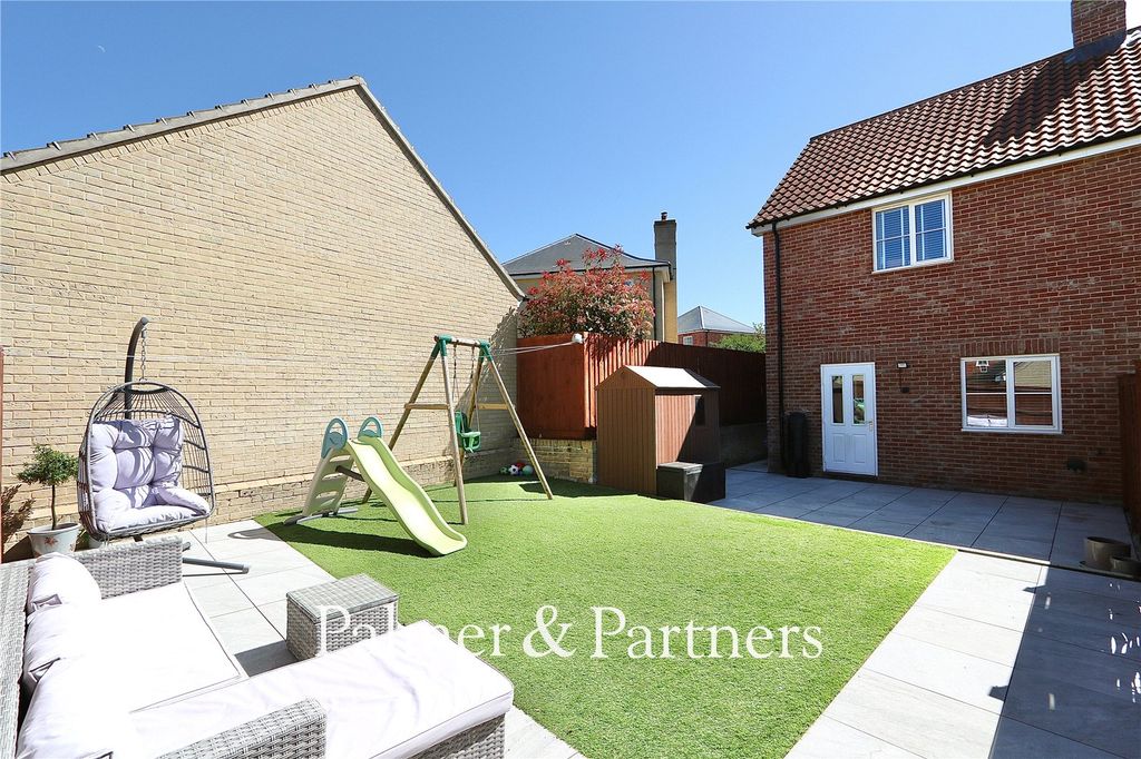 Property photo 2 of 18 Picture No. 05