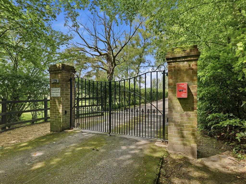 Property photo 2 of 25 1 (30).Jpg