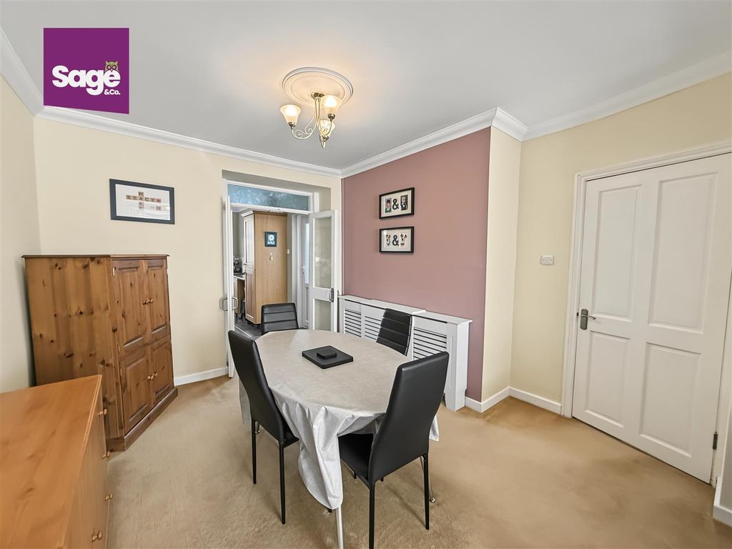 Property photo 3 of 30