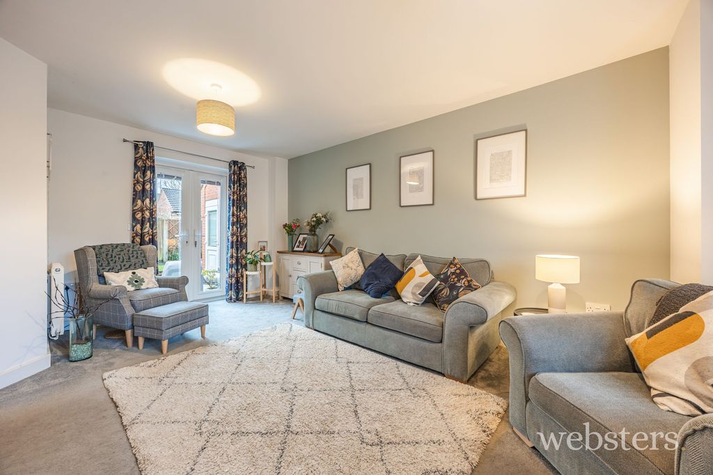 Property photo 2 of 25