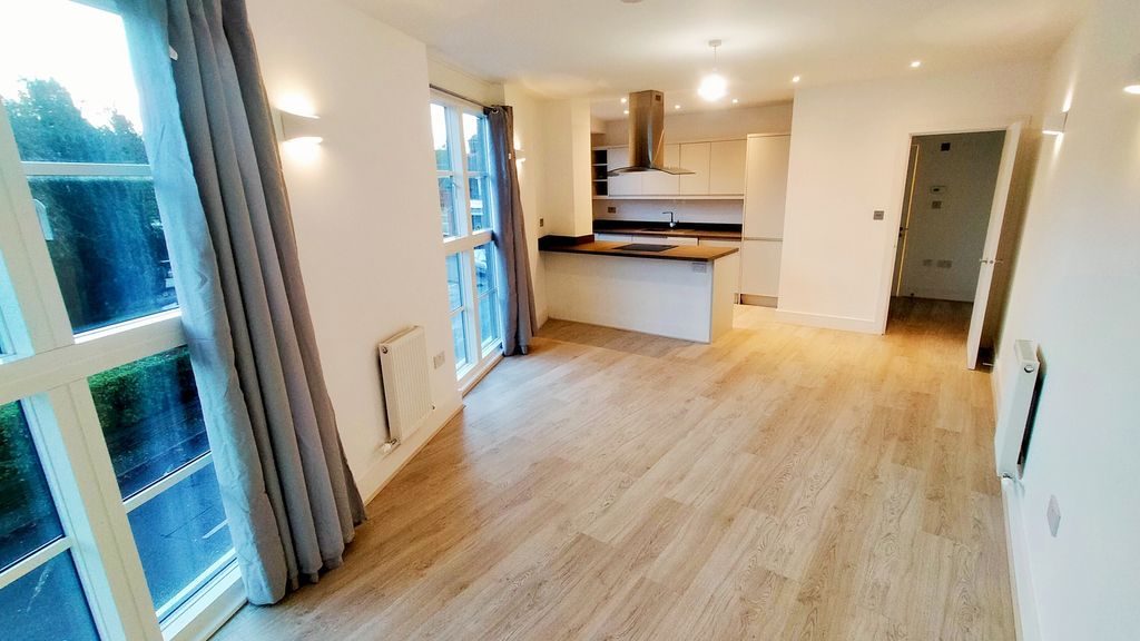 Property photo 3 of 8 Image