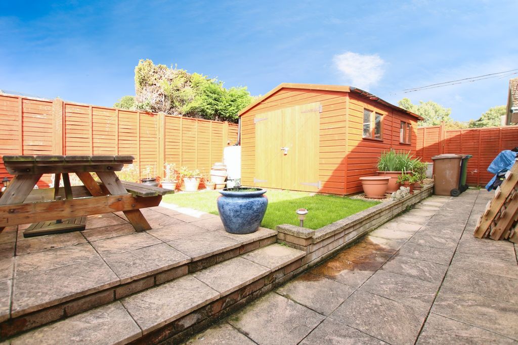 Property photo 2 of 6