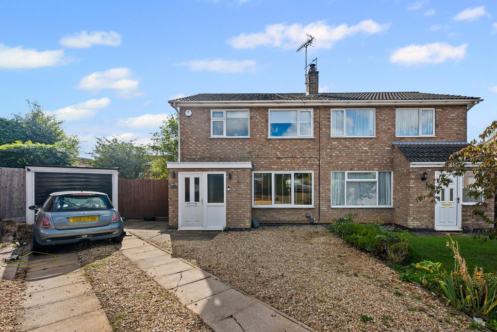 Property photo 1 of 28
