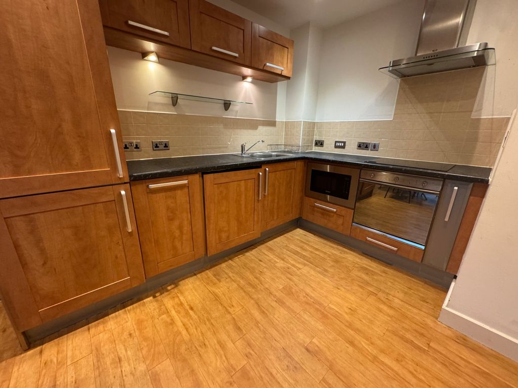 Property photo 2 of 7 Picture No. 10