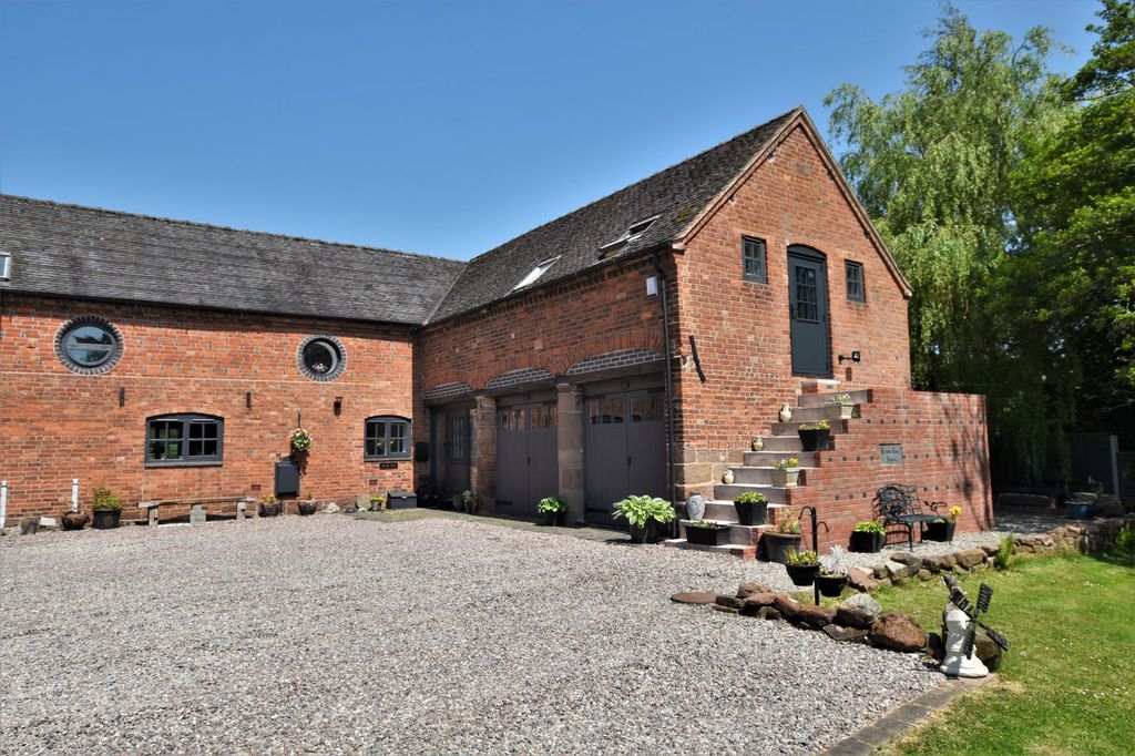 Property photo 1 of 34
