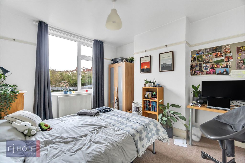 Property photo 3 of 16 Picture No. 34