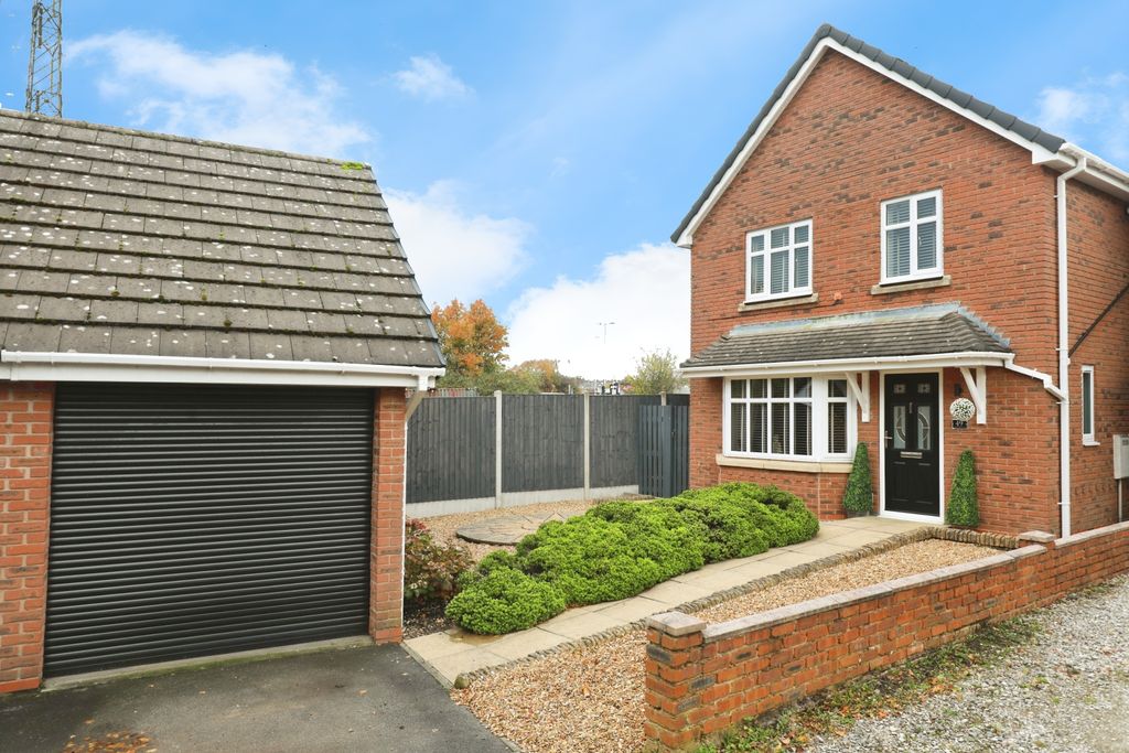 Property photo 1 of 20