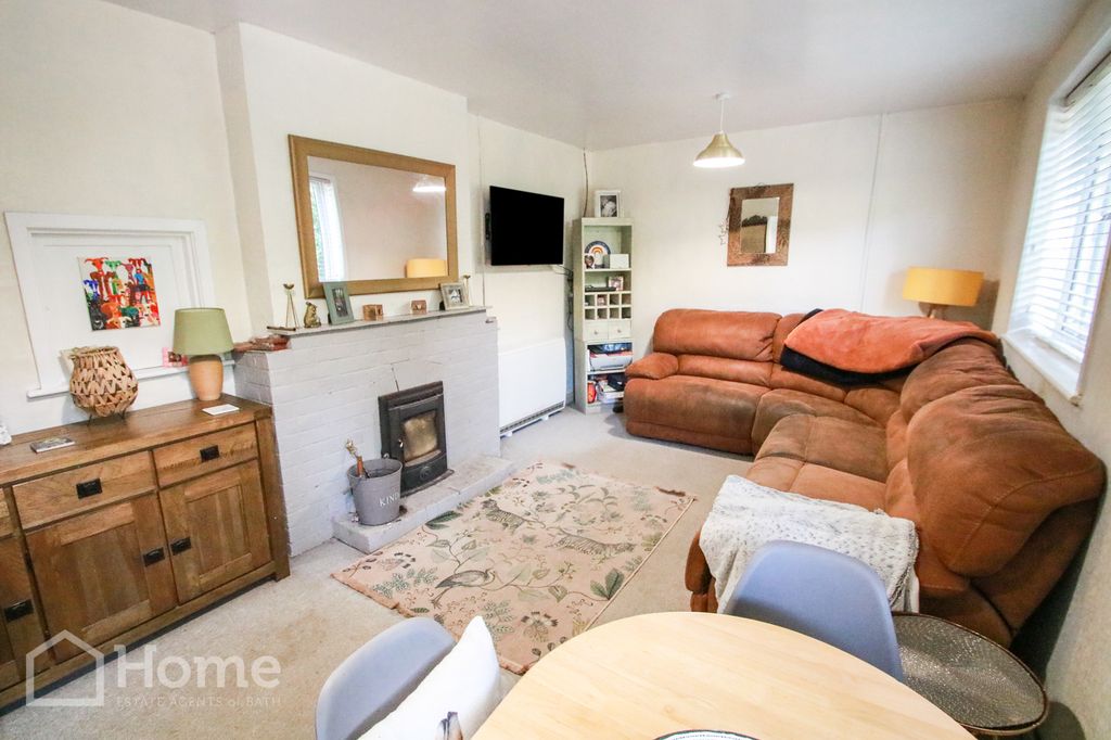 Property photo 2 of 22