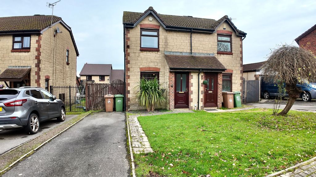 Property photo 1 of 17