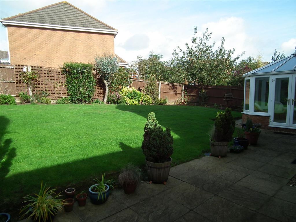 Property photo 2 of 17