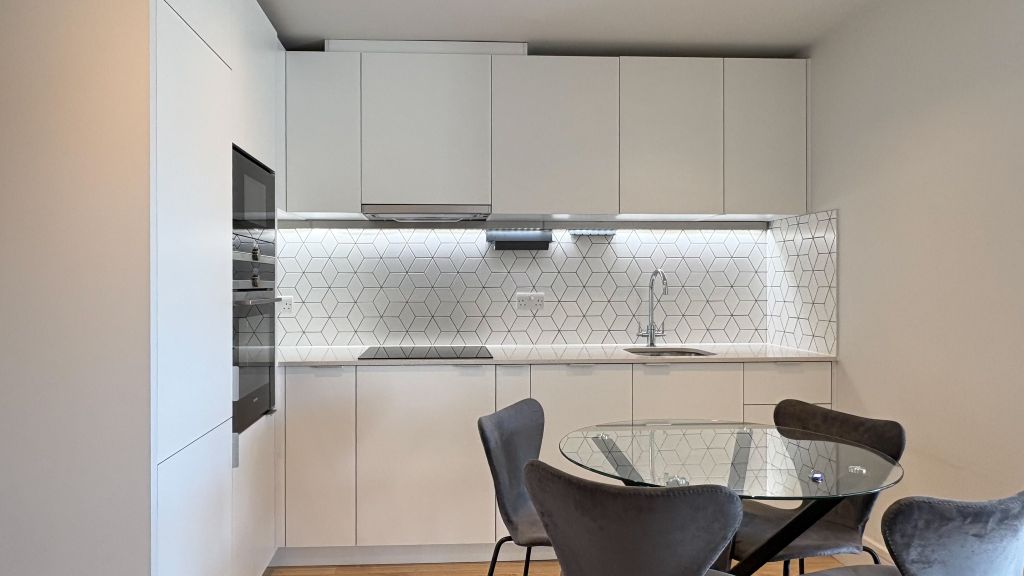 Property photo 2 of 17 Kitchen