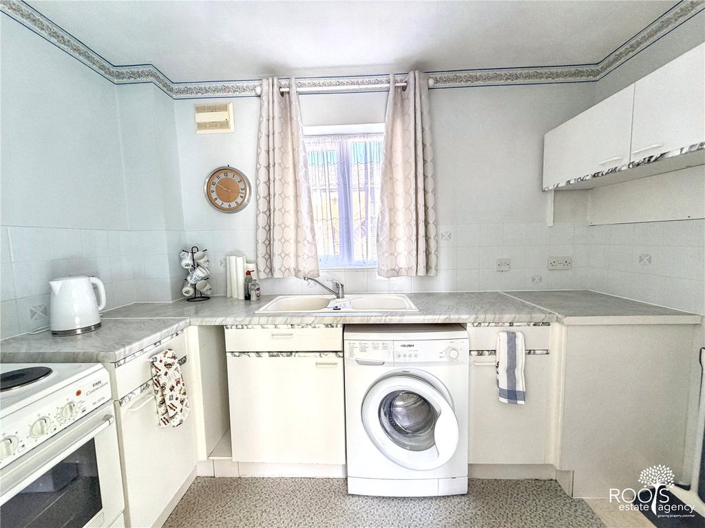 Property photo 2 of 10 Picture No. 05