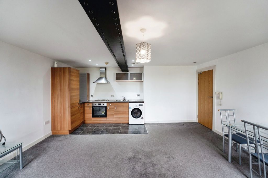 Property photo 2 of 4