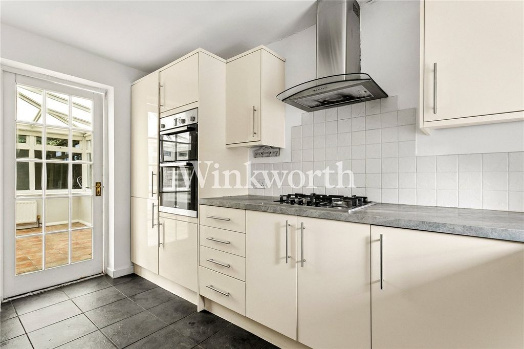 Property photo 3 of 15 Picture No. 22