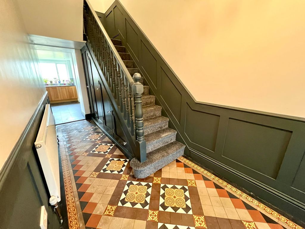 Property photo 3 of 26