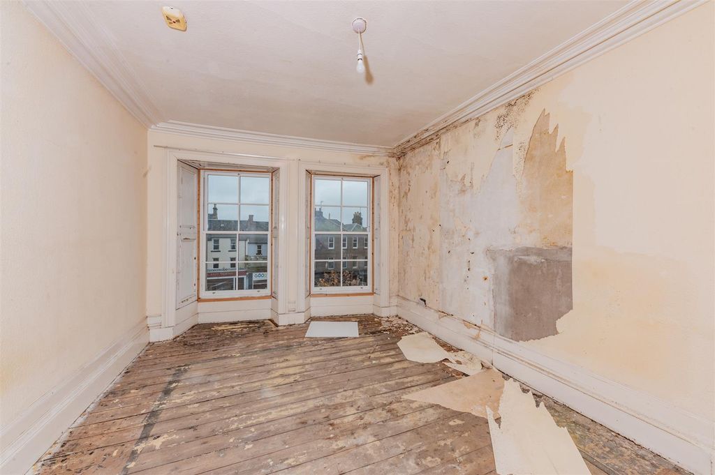 Property photo 2 of 16 202B High Street Montrose-2.Jpg