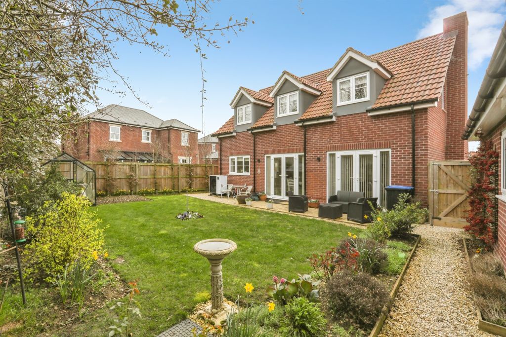 Property photo 2 of 20