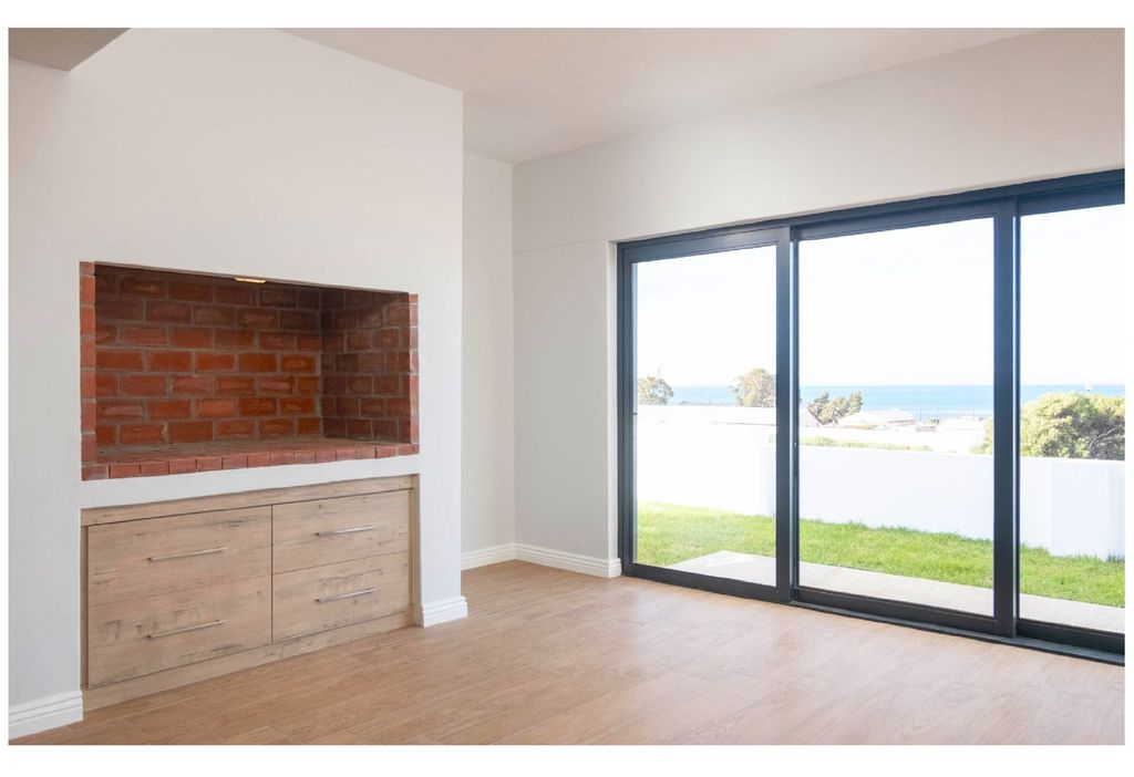Property photo 2 of 22 La1688014
