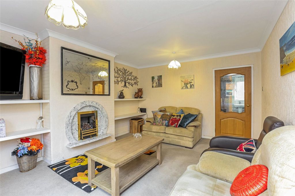 Property photo 2 of 14 2