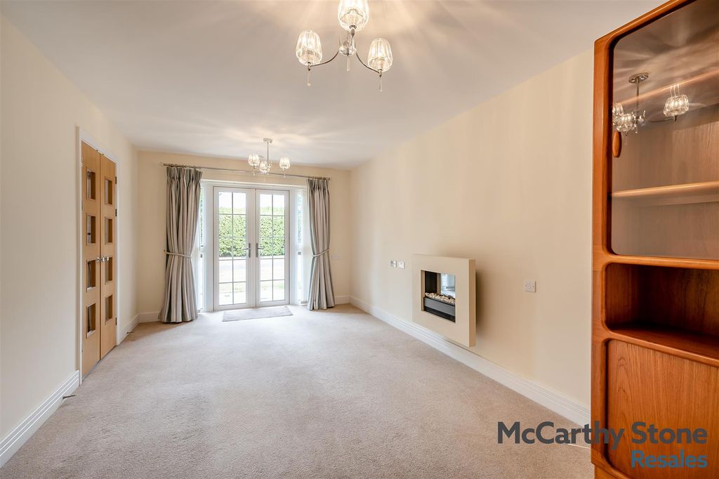 Property photo 2 of 30 8700233-Interior20.Jpg