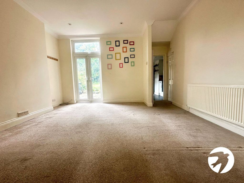 Property photo 2 of 8 Picture 2