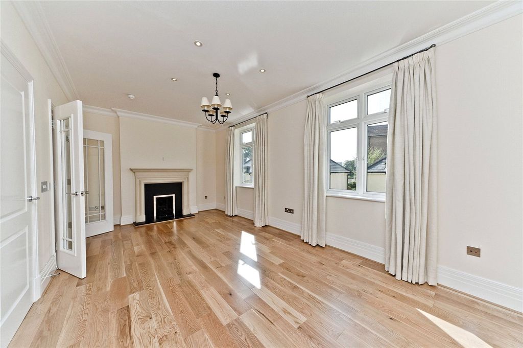 Property photo 3 of 12 Picture No. 03