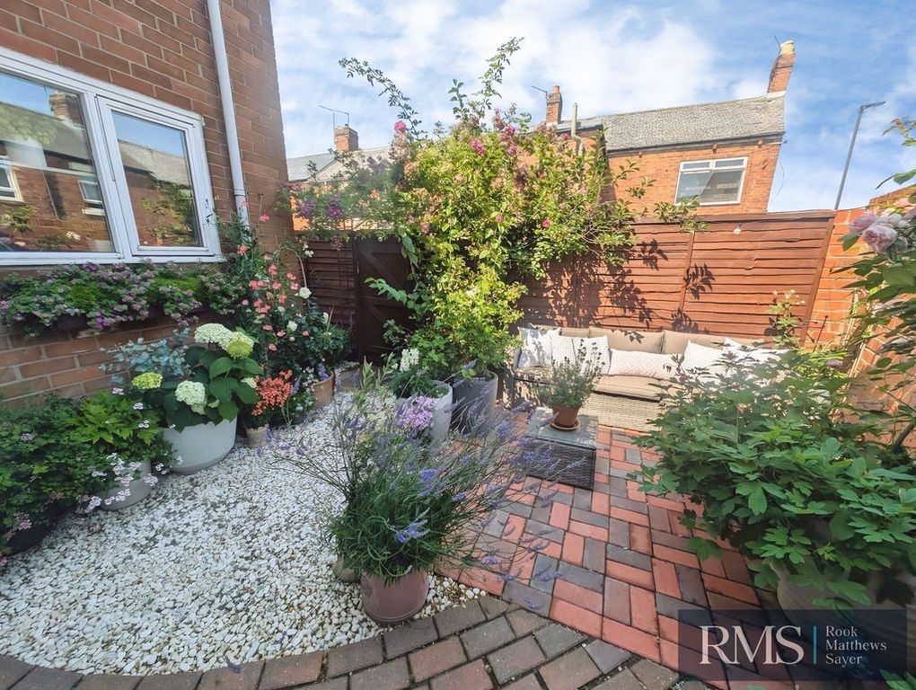 Property photo 3 of 9 Photo 26