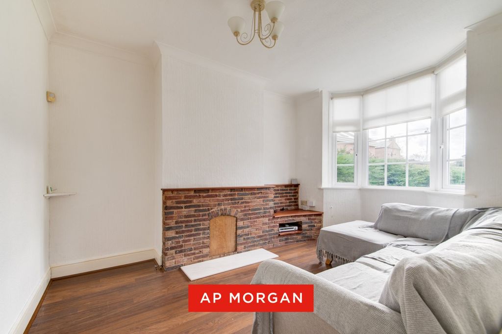 Property photo 2 of 17 Picture No. 25