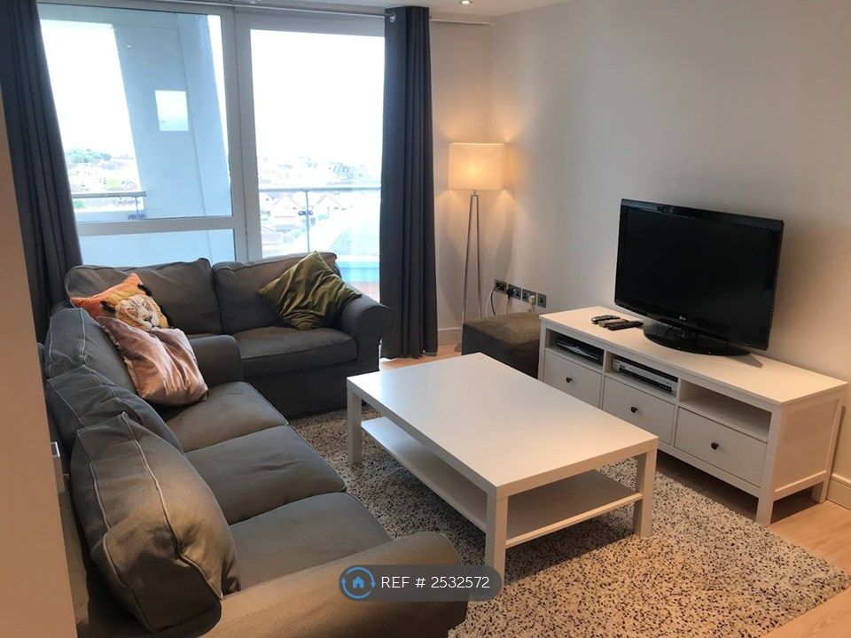 Property photo 3 of 18