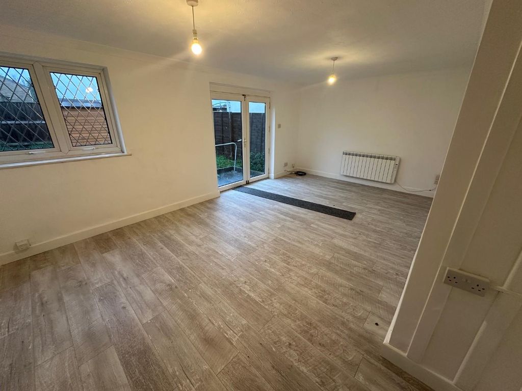 Property photo 2 of 13 Img_4363.Jpg