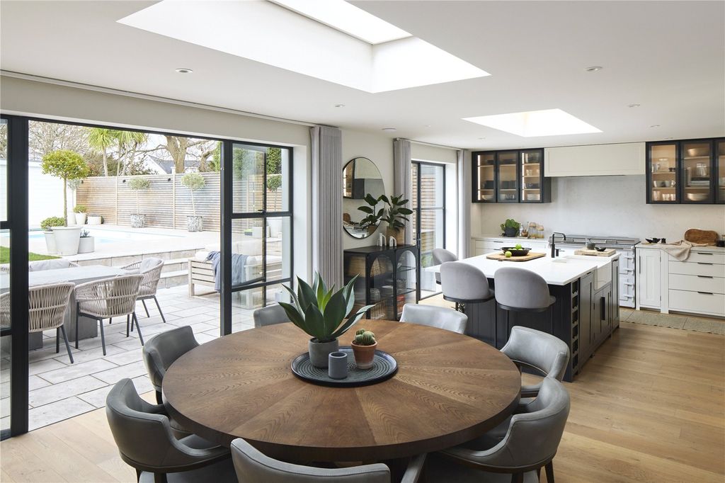 Property photo 2 of 20 Picture No. 19