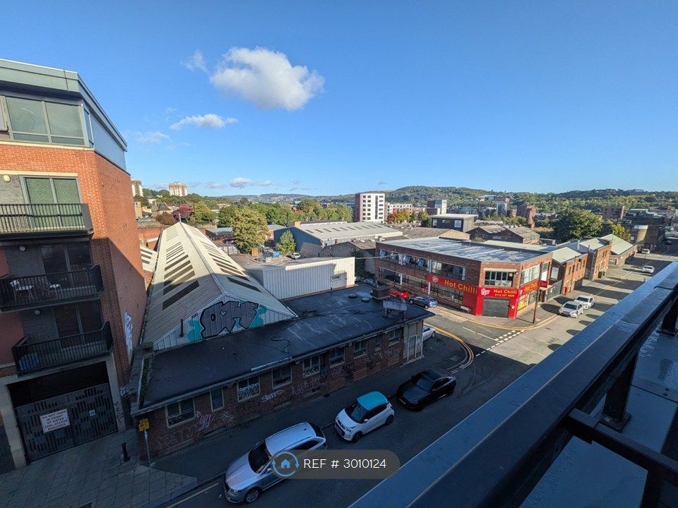 Property photo 3 of 11