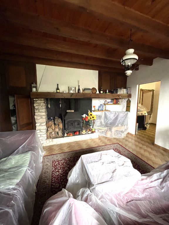 Property photo 2 of 5